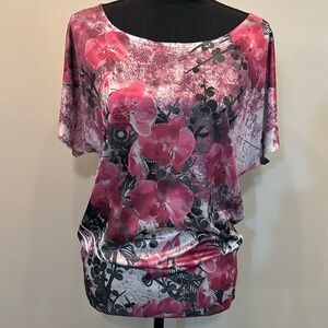 Studio Y Women’s‎ M Blouse Short Sleeve Pink Flowers Y2K Dressy Smooth Colorful